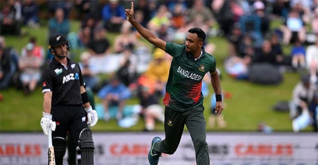 ১ রানে ৩ উইকেট নেই নিউজিল্যান্ডের