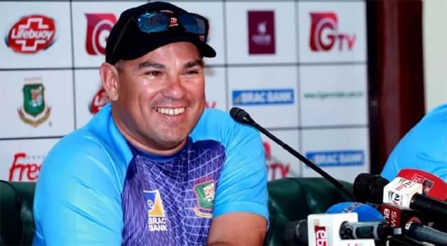 বিসিবি থেকে পদত্যাগ করেছেন রাসেল ডমিঙ্গো