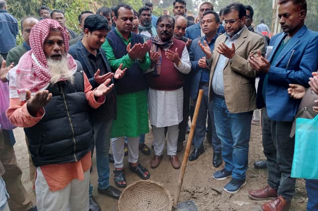 উজানচরে এইচবিবি রাস্তার কাজের উদ্বোধন