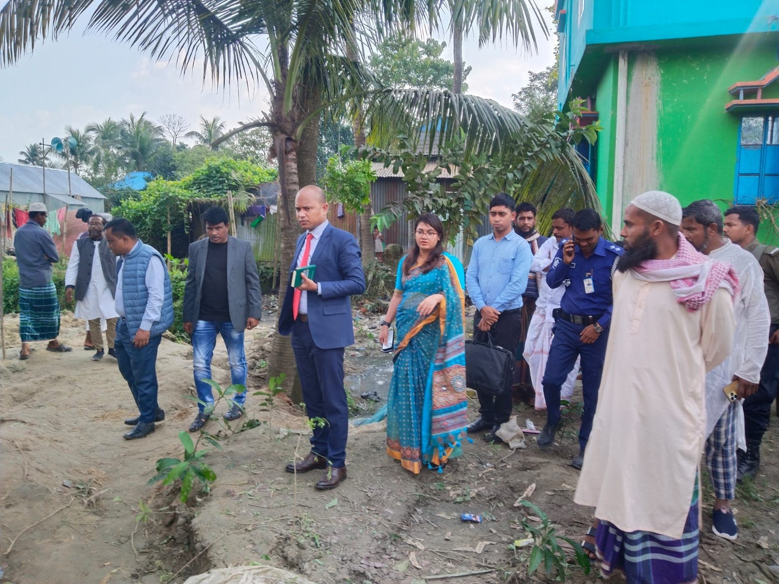 সরাইল চুন্টায় খাল দখলমুক্ত করলেন উপজেলা প্রশাসন