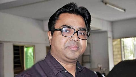 মেয়র খোকনের বিরুদ্ধে মামলার আবেদন