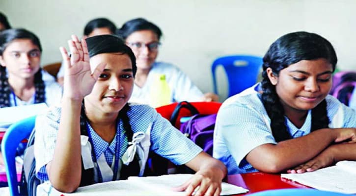 ক্লাসে থাকছে না শিক্ষার্থীদের রোল নম্বর