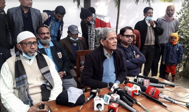 ই‌ভিএম’র যে বোতামই টিপা‌নো হোক না কেন ভোট যায় নৌকায়: ফখরুল
