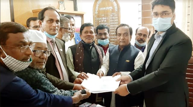 নকলা পৌরনির্বাচনে মেয়র পদে আওয়ামী লীগ প্রার্থীর মনোনয়নপত্র দাখিল