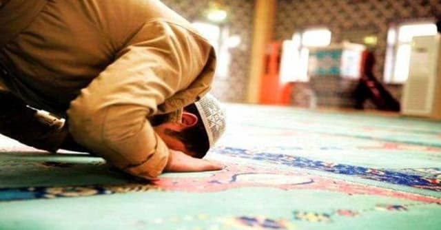 ‘কাজা’ নামাজ আদায়ের নিয়ম ও সময়