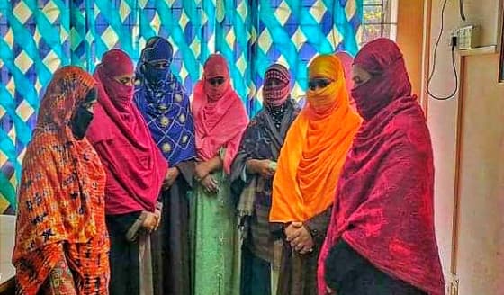 মুজিবনগরে জামায়াতের ৮ নারীকর্মী আটক