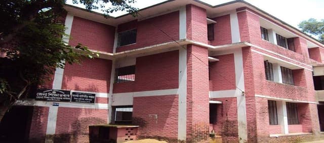 নতুন বছরের প্রথম দিন মৌলভীবাজারে ৬ লাখ শিক্ষার্থী পাবে ৪২ লাখ বই