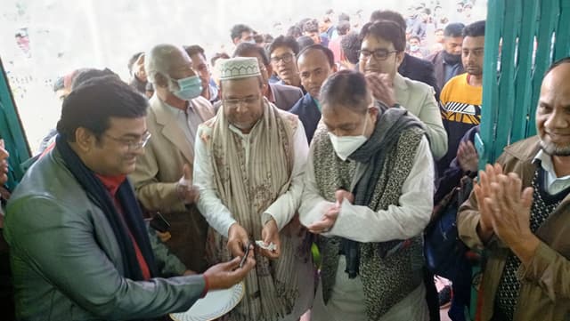 গোয়ালন্দে মেডিকেয়ার ডায়াগনষ্টিক ল্যাব এর শুভ উদ্বোধন