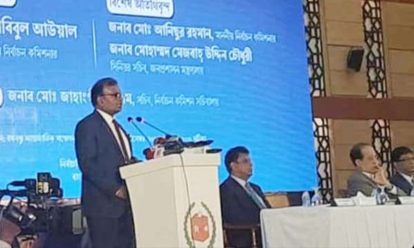 সুষ্ঠু নির্বাচন না হলে দেশ বিচ্ছিন্ন হয়ে যেতে পারে : ইসি আনিছুর