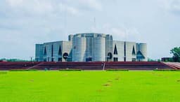 খোলা প্রাঙ্গণে শপথ, দক্ষিণ প্লাজায় নতুন সরকারের আয়োজন