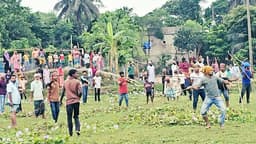 সরাইলে আপন দুই ভাইয়ের বিরোধে পুরো গ্রাম রক্তাক্ত, আহত ৪০