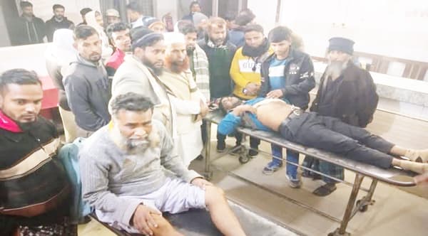 সিরাজগঞ্জে জামায়াতের এমপি প্রার্থীর ওপর হামলা, আহত ১০