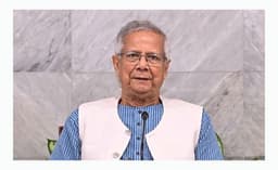 লজিস্টিক খাত আধুনিক ও টেকসই হবে বাংলাদেশে: প্রধান উপদেষ্টা