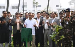 তেজগাঁও কার্যালয়ে প্রধানমন্ত্রী তারেক রহমানের প্রথম কর্মদিবস