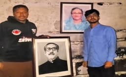 ১৮ মাস পর গোয়ালন্দে আ.লীগের কার্যালয় খুলে ব্যানার হাতে জয় বাংলা স্লোগান