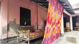 সম্পত্তি বিরোধে বাবার মরদেহ ঘরে তুললেন না ছেলে, ২৩ ঘণ্টা পর দাফন