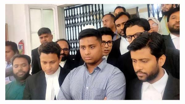 জনগণের ম্যান্ডেটেই ক্ষমতায় যেতে চাই: এনসিপির হাসনাত আবদুল্লাহ