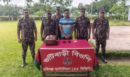 হোটেলে বসে পালানোর পরিকল্পনা, সীমান্তে ধরা নির্বাচনকর্মী