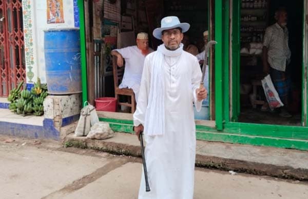 নলছিটিতে মানসিক ভারসাম্যহীন যুবককে কুপিয়ে হত্যা