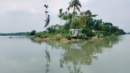 নদীভাঙনে বিচ্ছিন্ন ইসলামাবাদ, টিকে থাকার লড়াইয়ে ৪৫ পরিবার