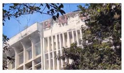 পিজি হাসপাতালে আগুন, ফায়ার সার্ভিসের ছয় ইউনিটে নিয়ন্ত্রণ