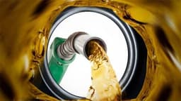 ইরান-যুক্তরাষ্ট্র আলোচনার ইঙ্গিতে বিশ্ববাজারে কমেছে তেলের দাম