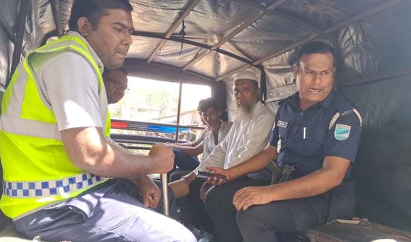 গোয়ালন্দে চোরাই সন্দেহে দশ পানির মোটর জব্দ, মেকানিক গ্রেফতার