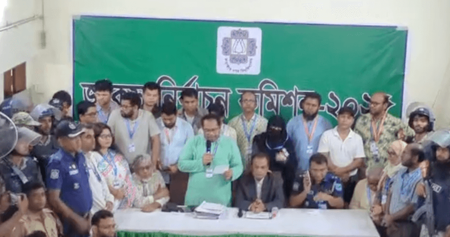 জাহাঙ্গীরনগর বিশ্ববিদ্যালয়ে জাকসু নির্বাচনের ফল ঘোষণা চলছে !