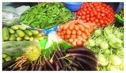 শীতকালীন সবজিতে ভরপুর বাজার, তবুও দাম হাতের নাগালে নয়