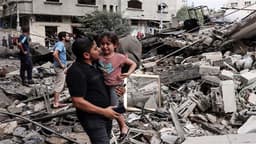 যুক্তরাষ্ট্রের মধ্যস্থতায় যুদ্ধবিরতি কার্যকর, তবু গাজায় হামলা চলছেই