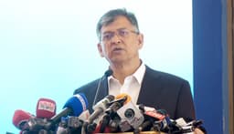 পুলিশের ভেতরে ফ্যাসিবাদী যোগাযোগ, কঠোর বার্তা স্বরাষ্ট্রমন্ত্রীর
