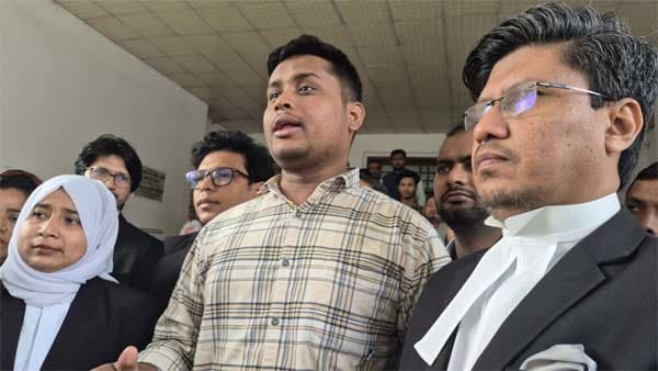 জালিমের বিরুদ্ধে মজলুমের জয়: হাসনাত আব্দুল্লাহ