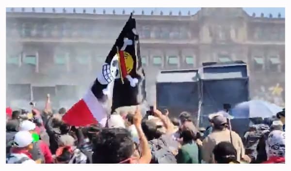 মেক্সিকো সিটিতে সহিংস বিক্ষোভ, প্রেসিডেন্ট ভবনে হামলার চেষ্টা