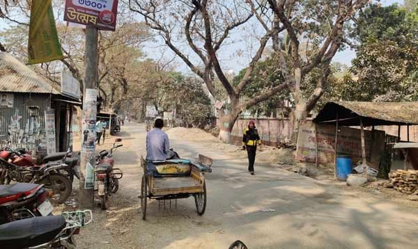 পোস্টারহীন নির্বাচনে বদলে গেছে সিরাজগঞ্জ-৩-এর দৃশ্যপট