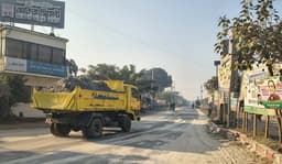 গোয়ালন্দে খোলা ট্রাকে মাটি-বালু পরিবহন, দুর্ভোগ চরমে