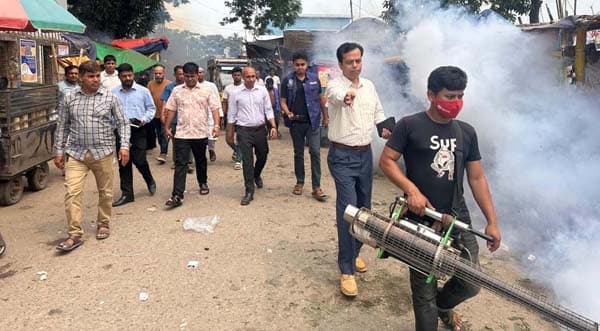 বরিশালে ডেঙ্গু প্রতিরোধে জেলা প্রশাসকের তদারকি অভিযান