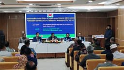 প্রবাসীদের ভোট পাহারায় গোয়েন্দা সংস্থাও মাঠে: ইসি সানাউল্লাহ