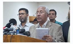 সোমবার ভোটকেন্দ্রের চূড়ান্ত তালিকা প্রকাশ করবে নির্বাচন কমিশন