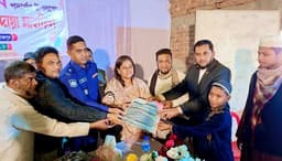 মাদ্রাসা শিক্ষার্থীদের সাথে নিয়ে হিলি প্রেসক্লাবের প্রথম প্রতিষ্ঠা বার্ষিকী উদযাপন