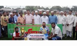 ঘোড়াঘাটে গোল্ডকাপ ফুটবল টুর্নামেন্টে চ্যাম্পিয়ন গোবিন্দগঞ্জ একাদশ