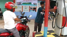 ফিলিং স্টেশনগুলো টানা ১৩ দিন সার্বক্ষণিক চালু রাখার নির্দেশ
