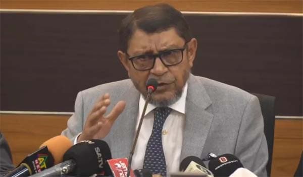 বন্যার্ত এগারো জেলায় চিকিৎসকদের ছুটি বাতিল