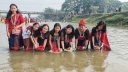 খাগড়াছড়িতে ফুল বিঝু উদযাপন, নদীতে ফুল ভাসিয়ে নতুন বছর বরণ