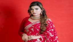 ফেসবুকে অপপ্রচারের বিরুদ্ধে থানায় জিডি করলেন মডেল জারা