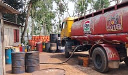 শ্রীমঙ্গলে অবৈধ তেল ও গ্যাস মজুতরোধে অভিযানে লাখ টাকা জরিমানা