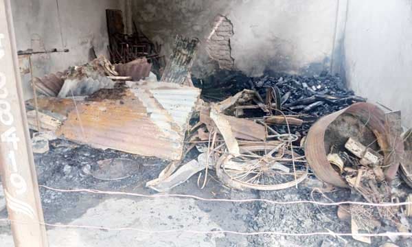 নোয়াখালীতে বিএনপির নির্বাচনী অফিসে অগ্নিসংযোগ, পুড়েছে দুই দোকান