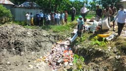 ভূরুঙ্গামারীতে ২৩ লাখ বাজেয়াপ্ত পণ্য ধ্বংস করল কাস্টমস