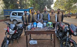 মৌলভীবাজারে ডিবির অভিযানে পেশাদার মোটরসাইকেল চোর গ্রেফতার