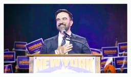 নিউইয়র্কে প্রথম মুসলিম মেয়র, বদলে যাচ্ছে রাজনৈতিক চিত্র