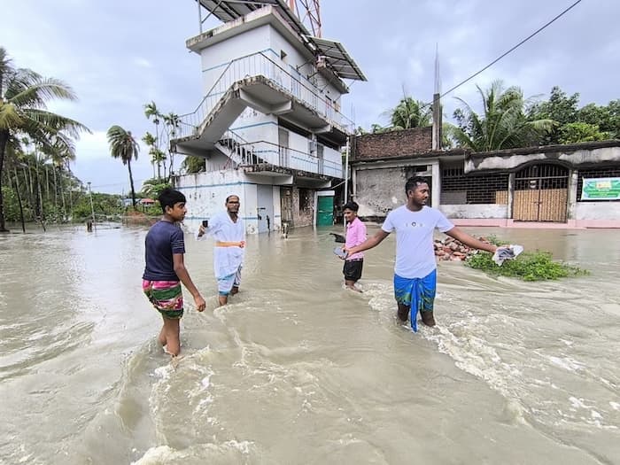 নোয়াখালীতে ভারী বর্ষণে জনদুর্ভোগ চরমে